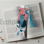 دانلود موکاپ بوک مارک، نشانک کتاب منگوله‌دار