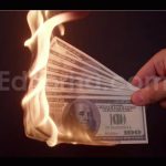 فوتیج آتش زدن صد دلاری