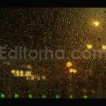 فوتیج قطرات باران روی پنجره